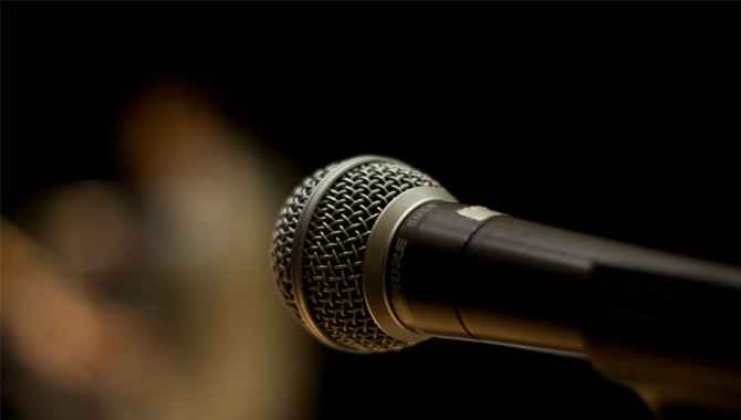 Defected Microphone