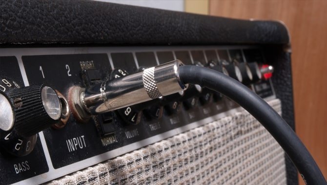 How Do Tubes Versus Digital Amplifiers Diverge