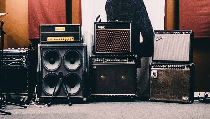 Portable Tube Amp – How Do Tubes Versus Digital Amplifiers Diverge