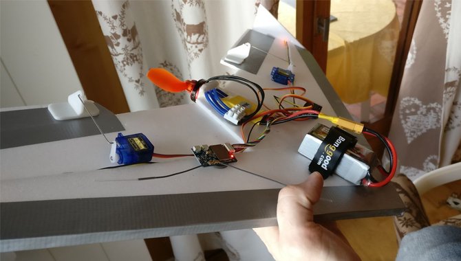 Simple-to-Build-the-Connection