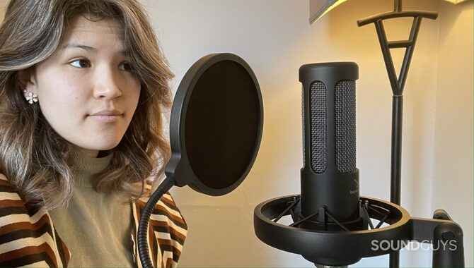 What kind of microphone do YouTubers use